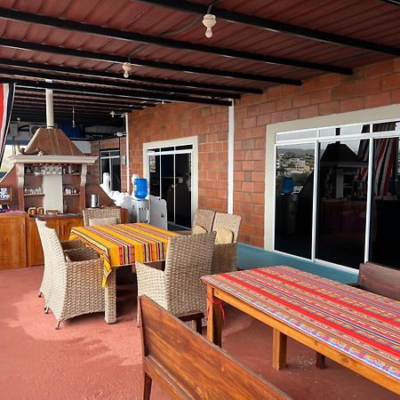 Hostal Cattleya Puerto Baquerizo Moreno Zewnętrze zdjęcie