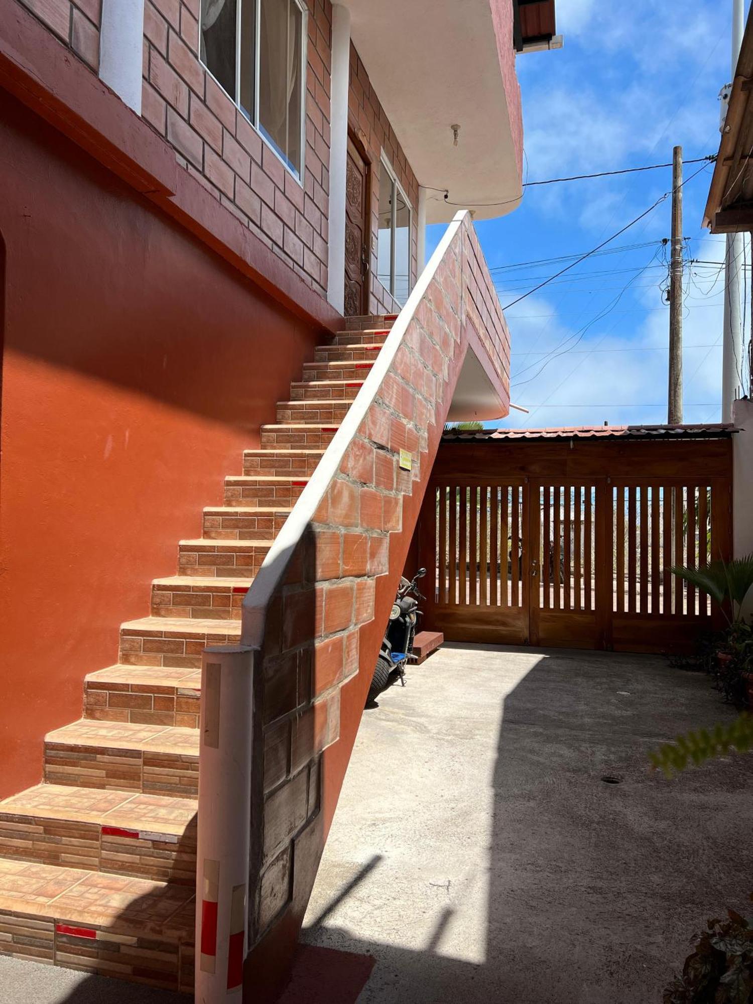 Hostal Cattleya Puerto Baquerizo Moreno Zewnętrze zdjęcie
