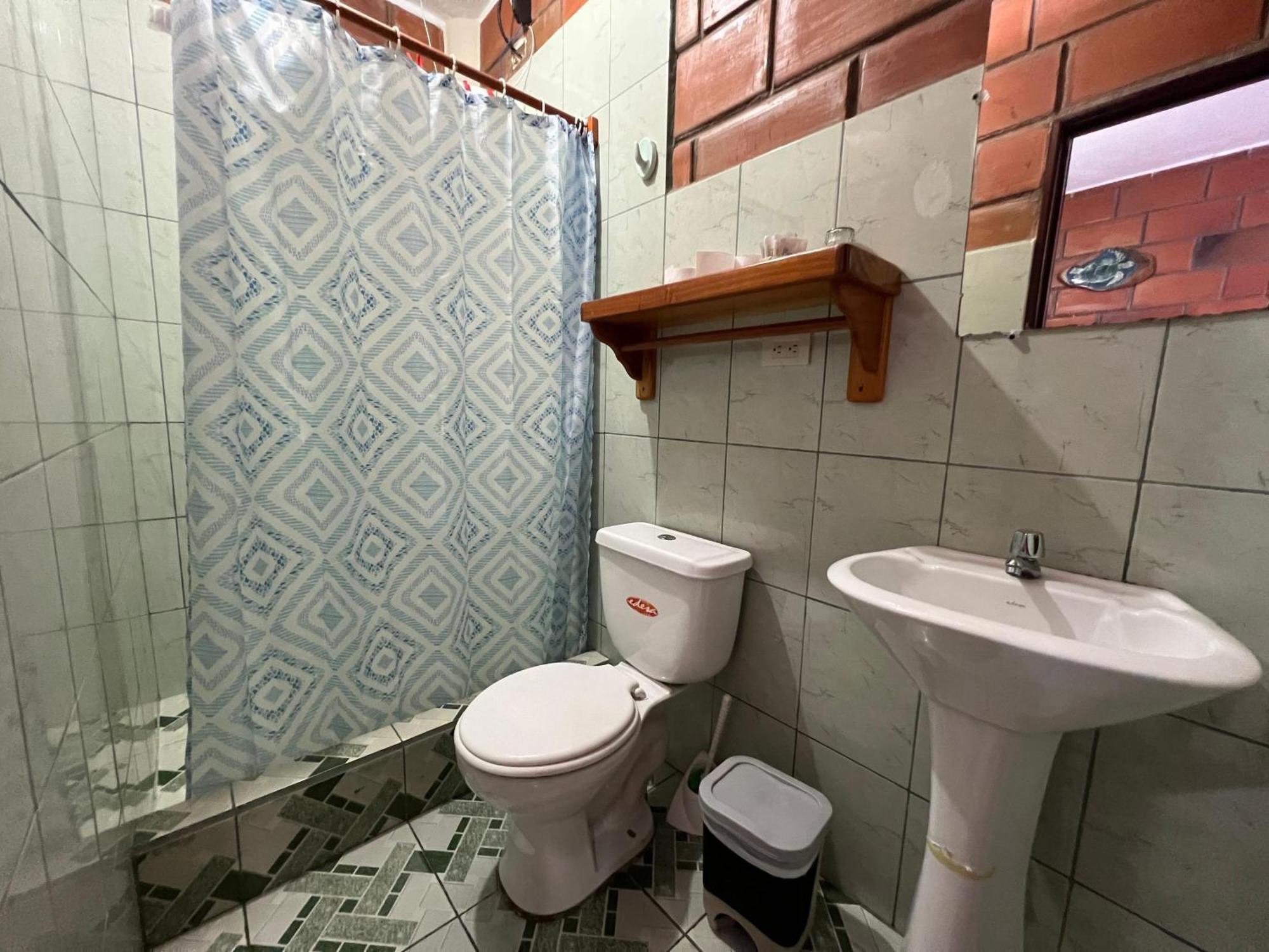 Hostal Cattleya Puerto Baquerizo Moreno Pokój zdjęcie