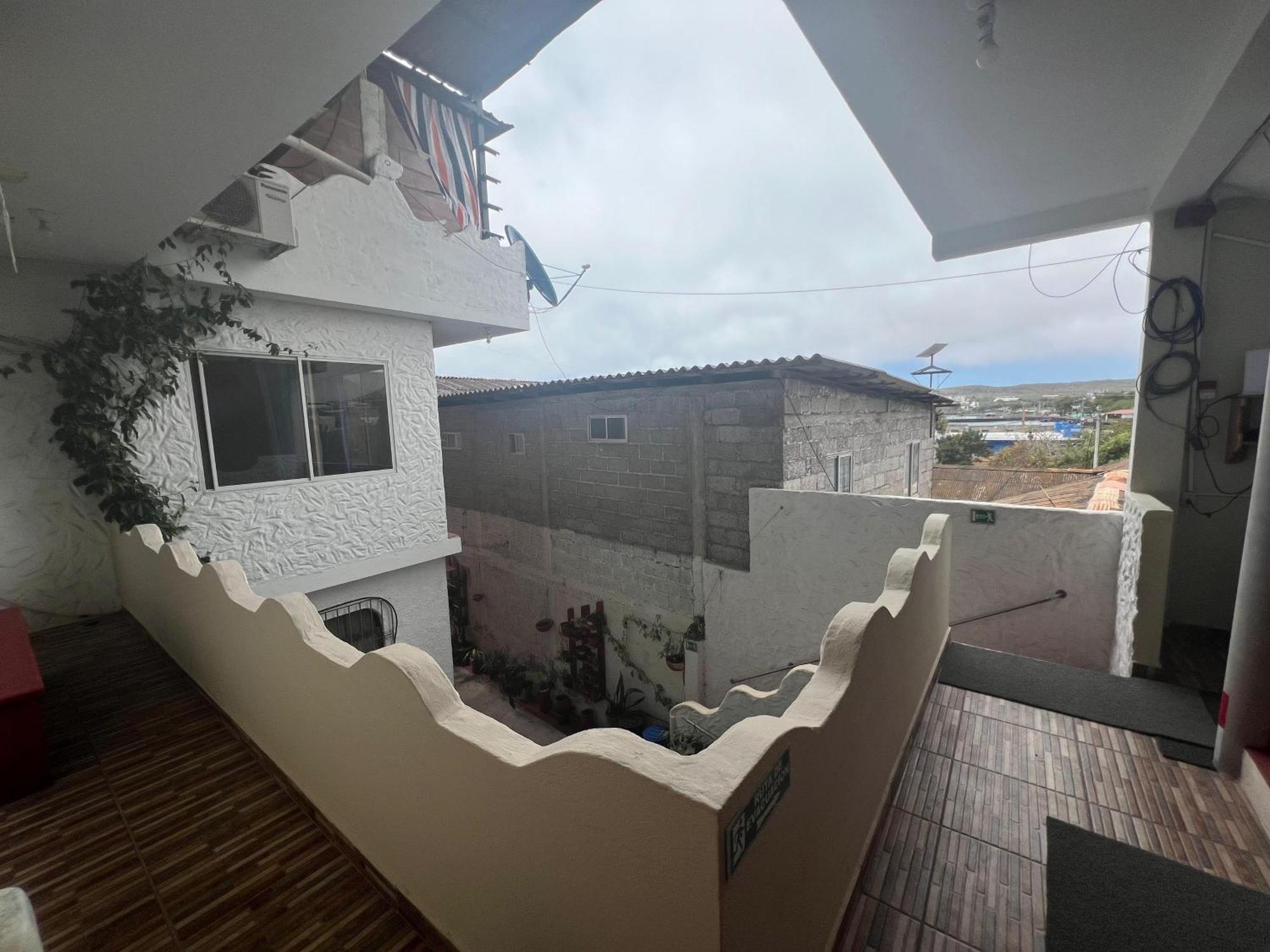 Hostal Cattleya Puerto Baquerizo Moreno Zewnętrze zdjęcie