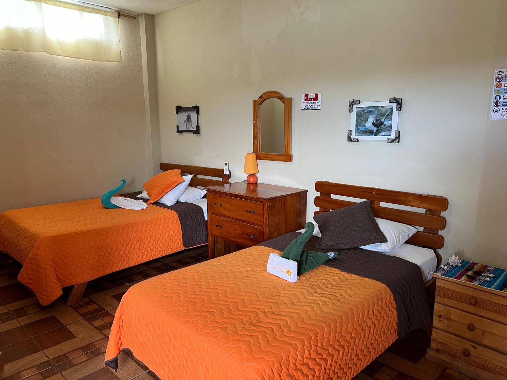 Hostal Cattleya Puerto Baquerizo Moreno Zewnętrze zdjęcie